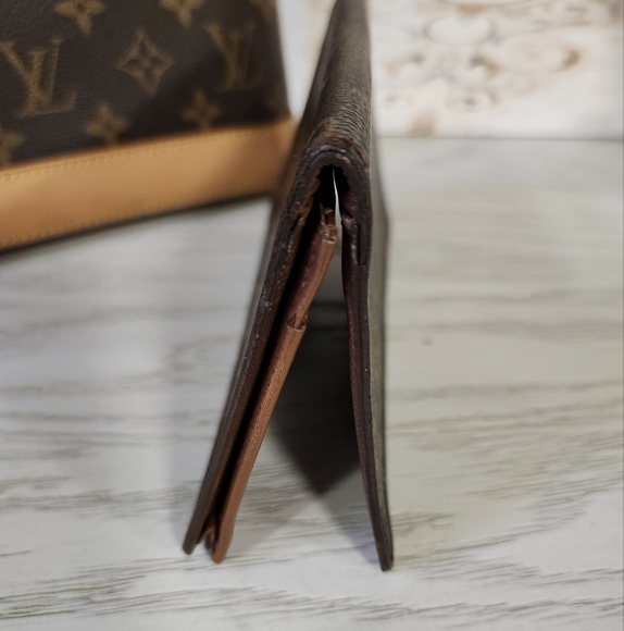 `ღ´-♥.-Authentic Louis Vuitton Long Wallet  `ღ´-♥.- - Picture 7 of 17
